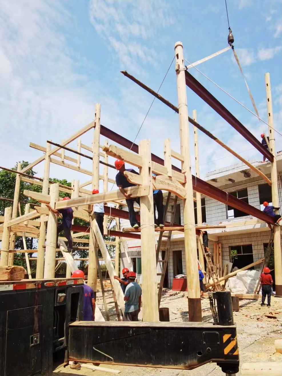 溆浦湘楚木作古建工程有限公司,土家吊腳樓,侗鄉(xiāng)鼓樓,侗鄉(xiāng)風(fēng)雨樓哪里好